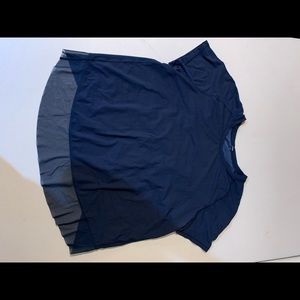 Rare spilt back lululemon top with mesh trim